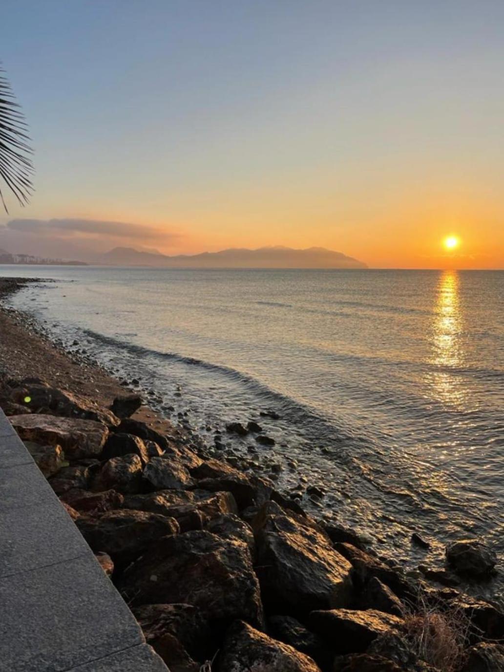 Vistas Al Mar Desde La Playa De El Rihuete En Puerto De Mazarron Puerto de Mazarrón Exterior foto